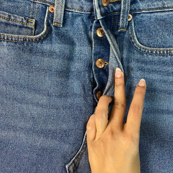 H&M denim skirt - Picture 2 of 4